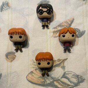 4 Funko Minis 2018 Advent Calendar Harry Potter Fred George Ron Weasley Sweaters